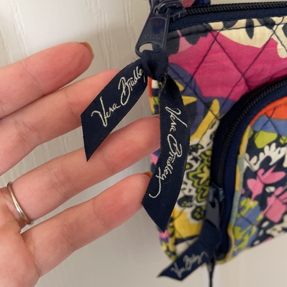 Vera Bradley cross body purse - Picture 3 of 4